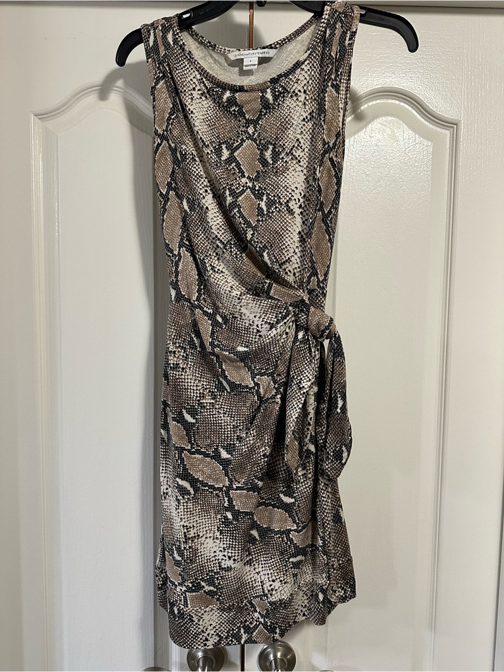 Diane von Furstenberg DVF faux wrap bodycon Y2K Snake-Print dress Beige/Black 4 - Picture 2 of 7